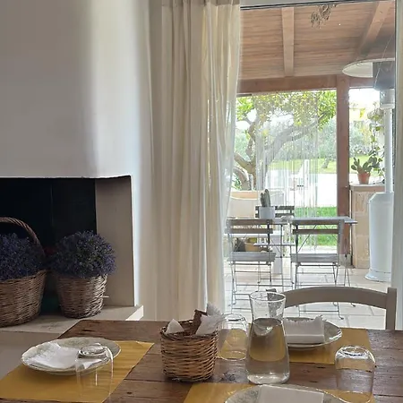 Couette-café Dimora Castello 3*